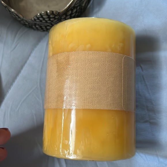 Glass wine decor & classic Chardonnay candle with holder - Picture 9 of 13